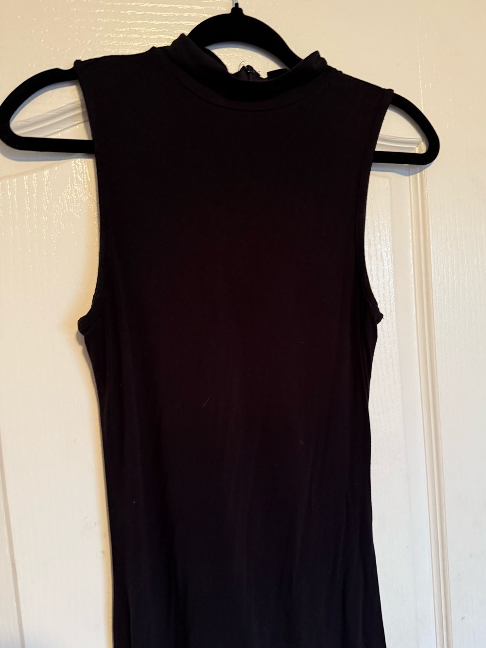 Tall Girl Friendly Sleeveless Jumpsuit Neck Women's Top - Black